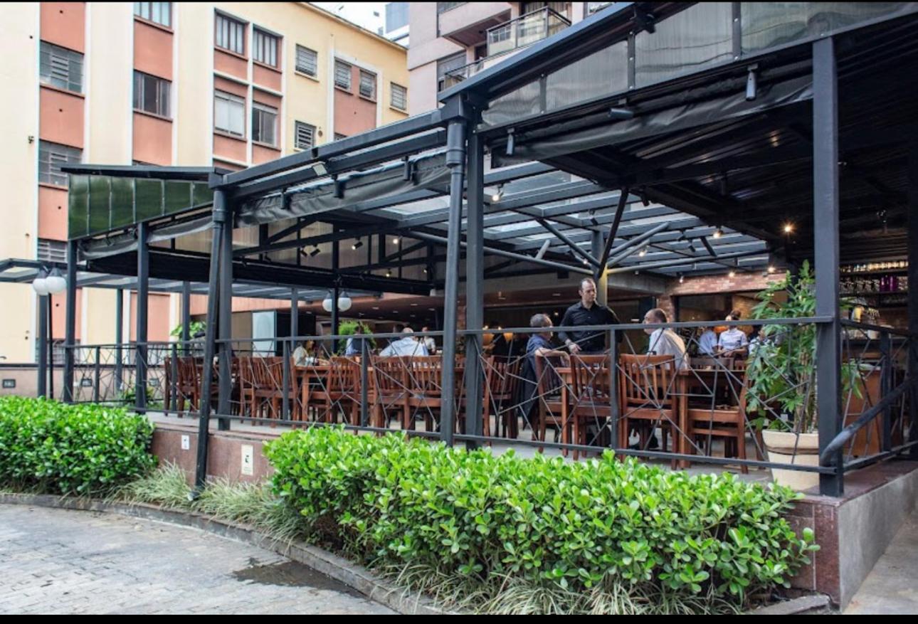 Flat No Jardins Proximo Da Av Paulista Com Vaga Otima Localizacao Apartman São Paulo Kültér fotó